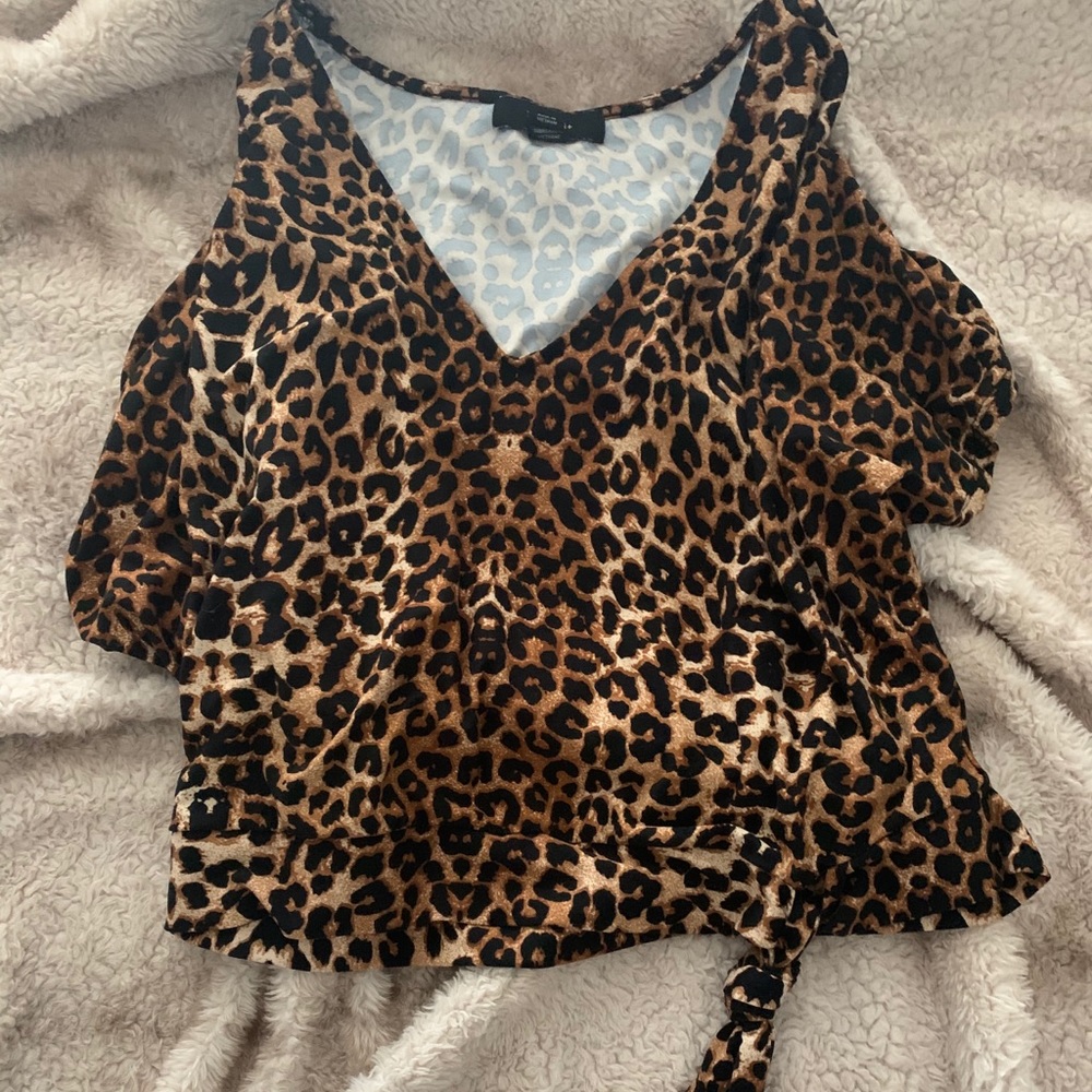 Forever 21 Blouse Too